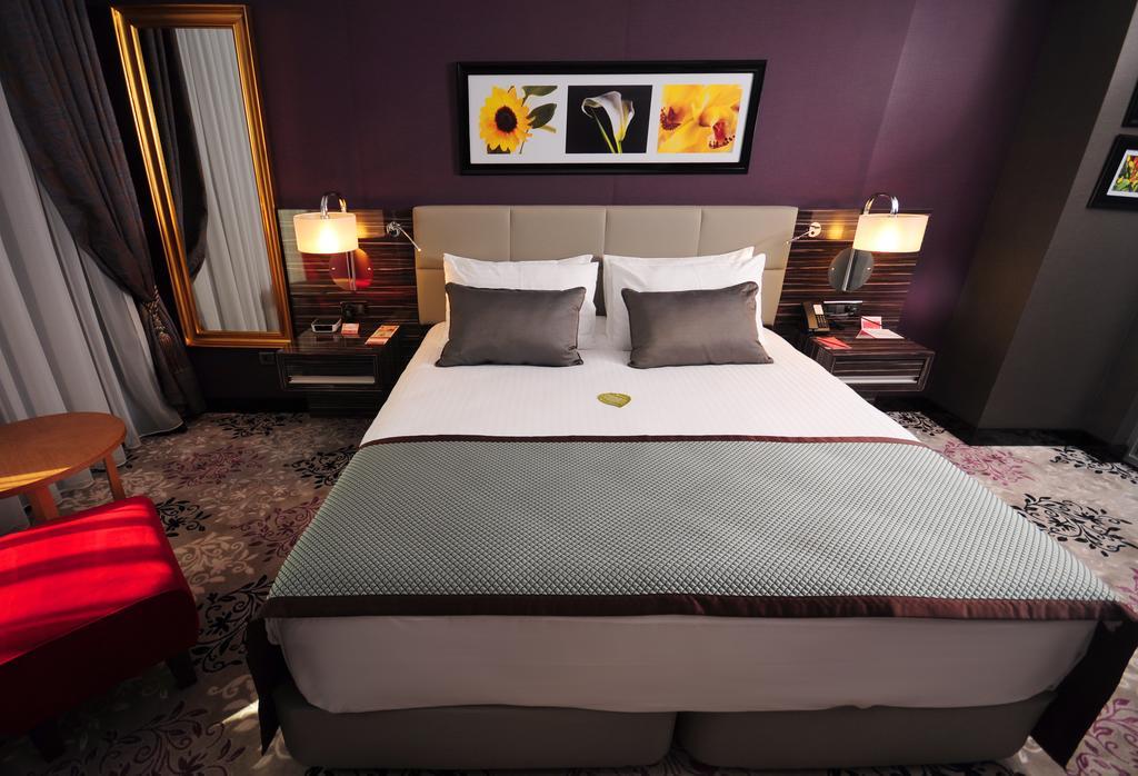 伊兹米特温德姆华美达广场酒店 科喀艾里 外观 照片 A waterbed